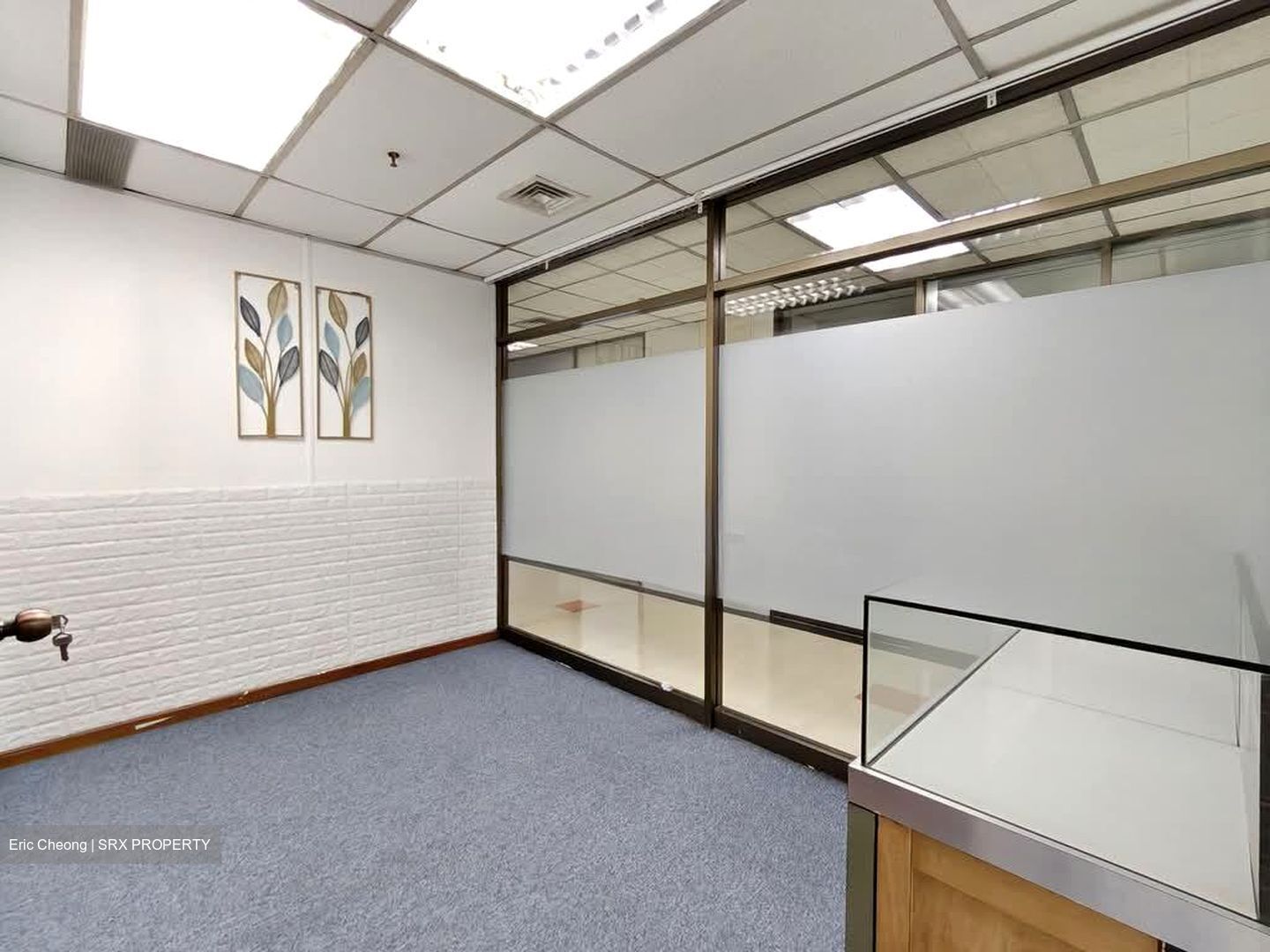 Manhattan House (D3), Office #589666231